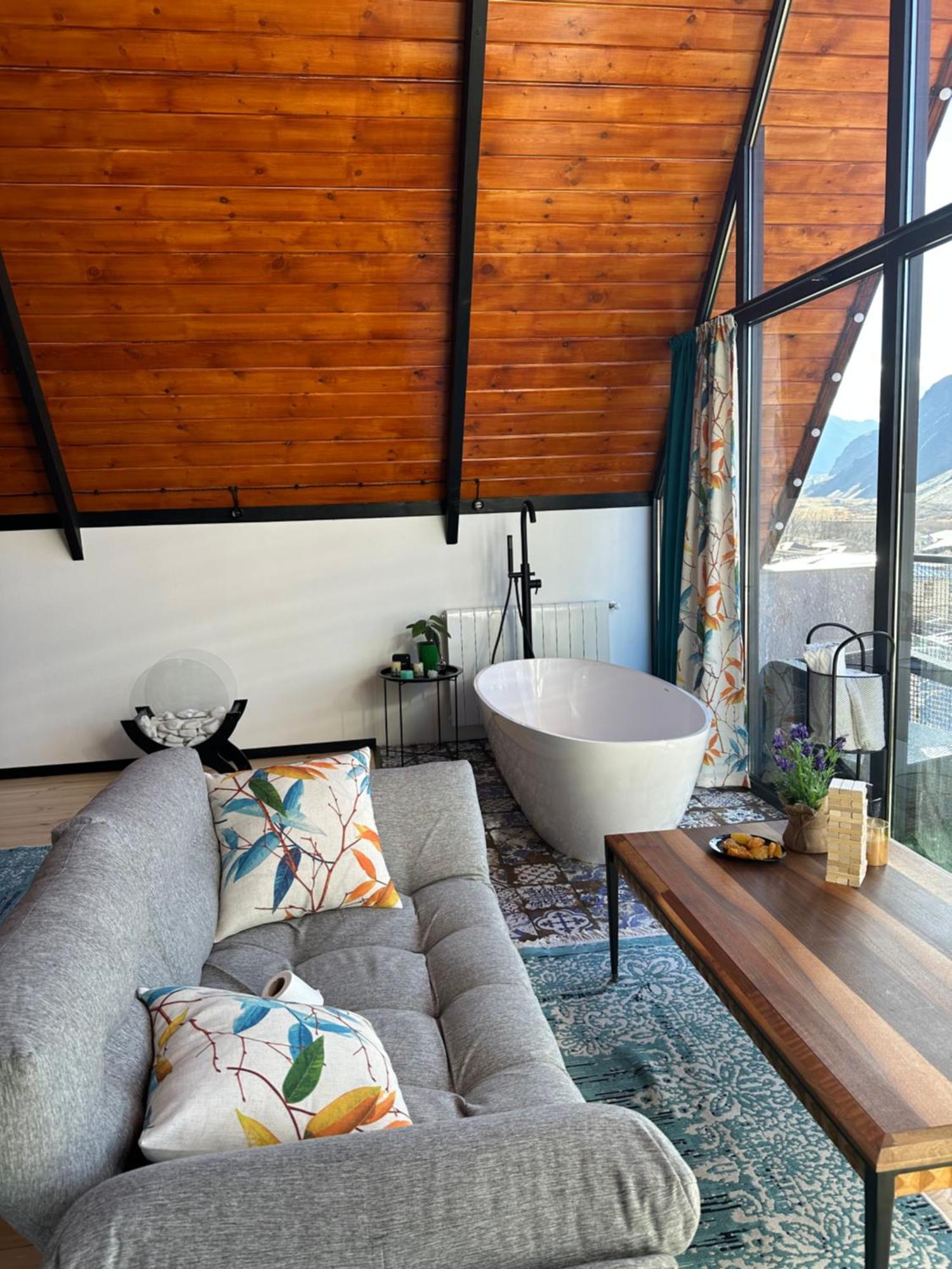Cottage Veranda Stepantsminda Exterior photo